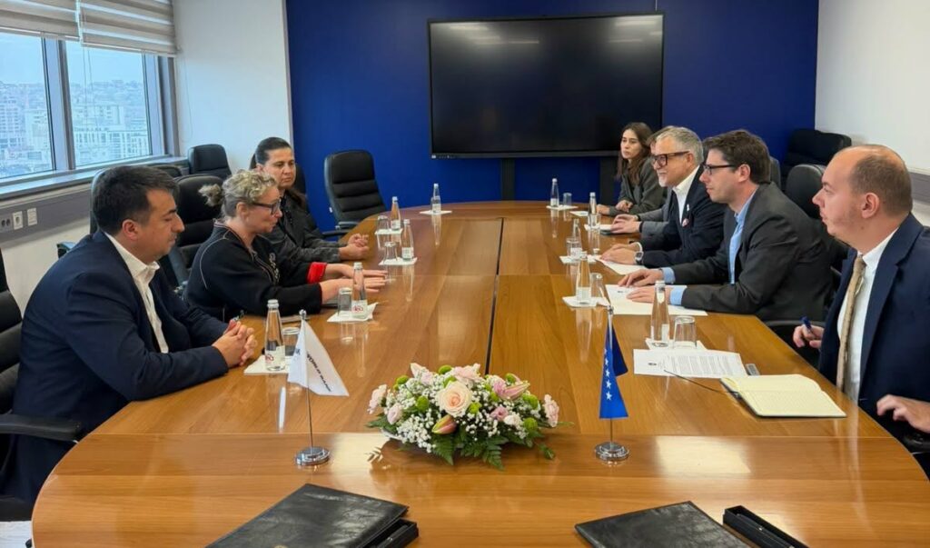 banka-boterore-ndan-grant-shtese-prej-6-8-milione-dollaresh-per-shendetesine-ne-kosove